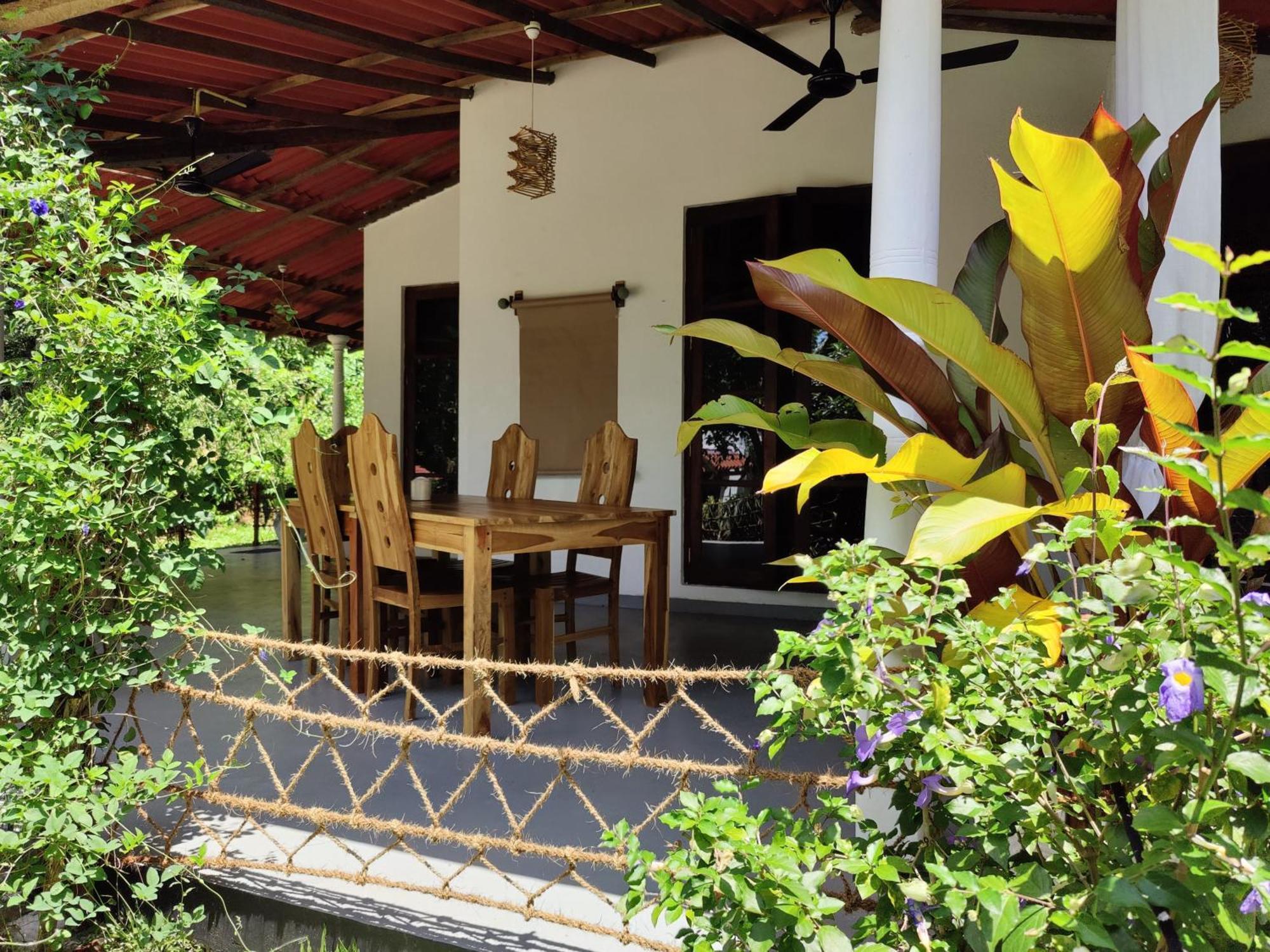 Villa Lyvie Ayurvedic Hotel 탕갈레 외부 사진