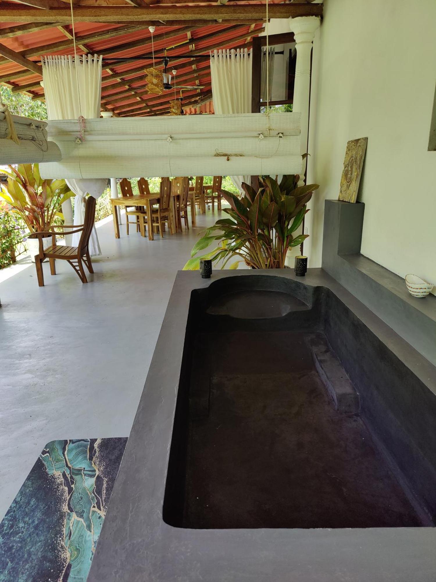Villa Lyvie Ayurvedic Hotel 탕갈레 외부 사진